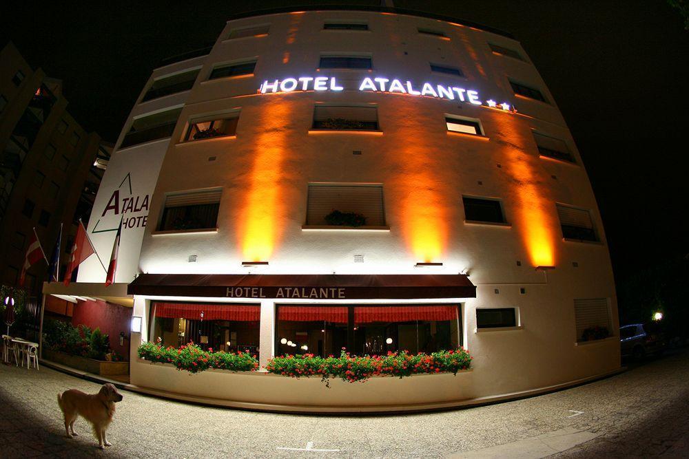 Atalante Hotel Annemasse Esterno foto